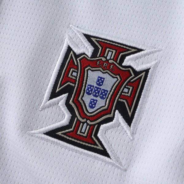 2526 season Portugal away shorts – Bild 4