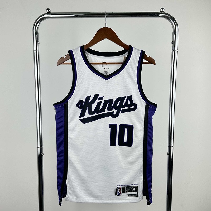 0314bec38d NBA Sacramento Kings 10#DEROZAN - immagine 1