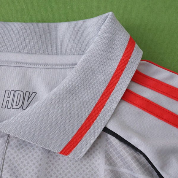 ⁦2526 season Olympique Lyonnais third Fan version⁩ - الصورة ⁦4⁩