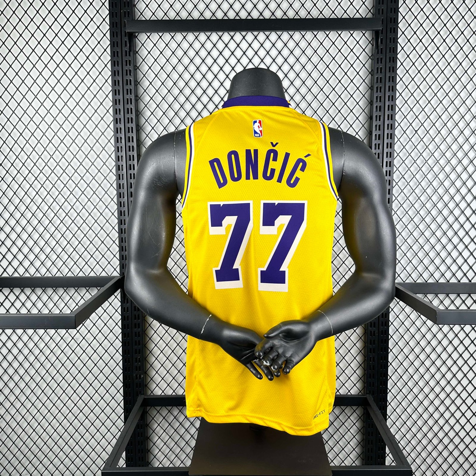 0755bf81fa NBA L.A. Lakers 77#DONCIC Luka Dončić - immagine 1