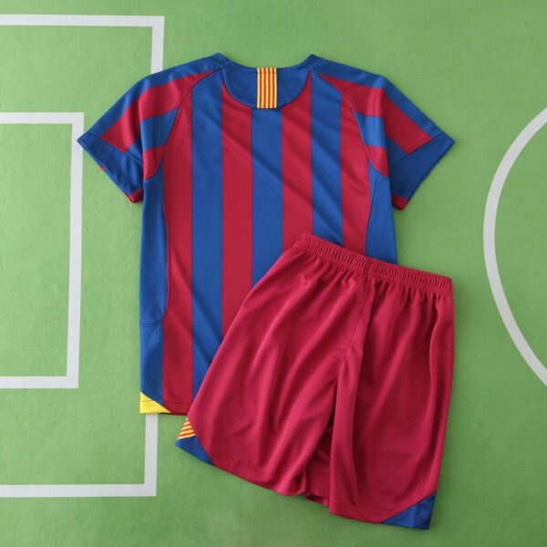 0506 FC Barcelona / Barça home retro Kids kit - immagine 15