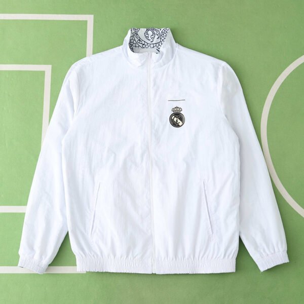 2425 Real Madrid CF Wear on both sides windbreaker - Imagem 15