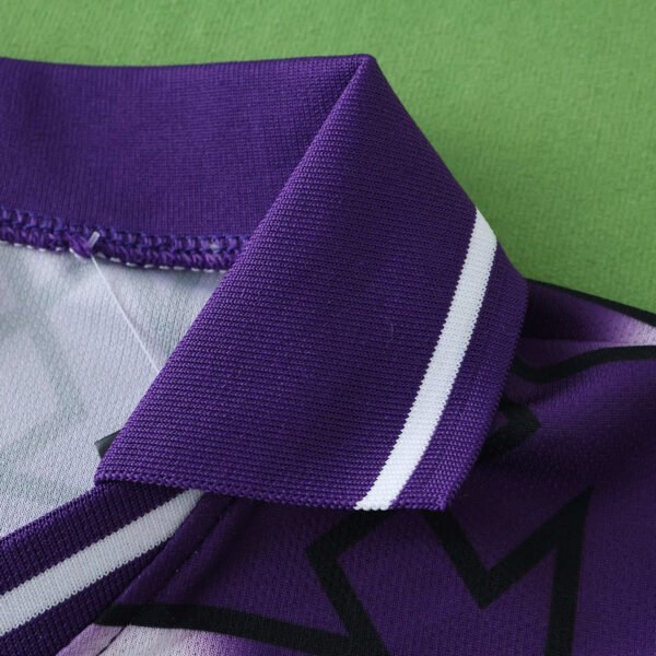 ⁦9293 ACF Fiorentina away retro Kids kit⁩ - الصورة ⁦3⁩