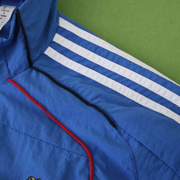 ⁦2526 Manchester United F.C. black windbreaker⁩ - الصورة ⁦12⁩