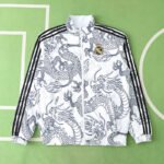 2425 Real Madrid CF Wear on both sides windbreaker - Imagem 2