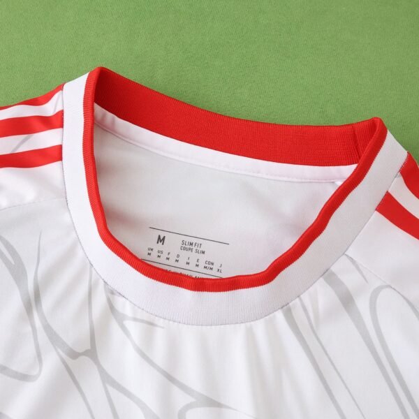 2526 season S.L. Benfica Concept version Fan version - Imagem 2