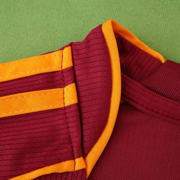 2526 season A.S. Roma home Kids kit - Imagem 2