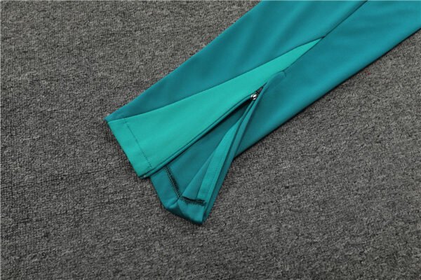 2425 Portugal green Training suit set Player version - Imagem 2