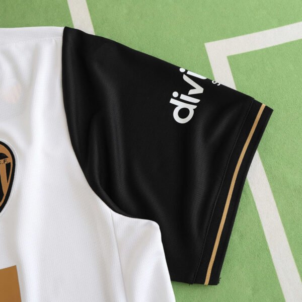 2425 season Valencia home Fan version – Bild 3