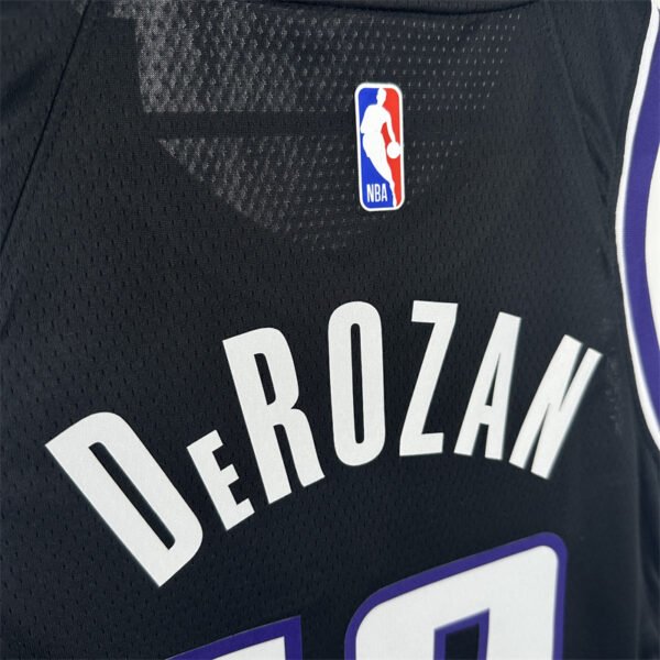 NBA Sacramento Kings 10#DEROZAN - immagine 4