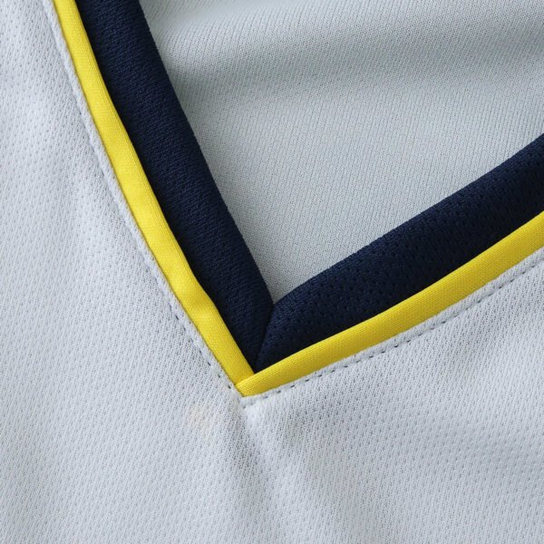 ⁦0102 Liverpool F.C. away retro Kids kit⁩ - الصورة ⁦3⁩