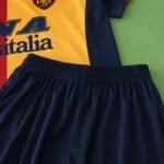 0001 A.S. Roma home retro Kids kit - Imagen 11