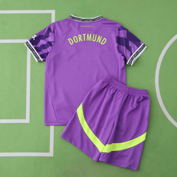 2425 season Borussia Dortmund Concept version Kids kit - Image 17