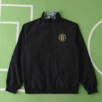 ⁦2425 Manchester United F.C. Wear on both sides windbreaker⁩ - الصورة ⁦2⁩