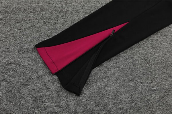 2425 FC Barcelona / Barça golden Training suit set Player version - Image 2