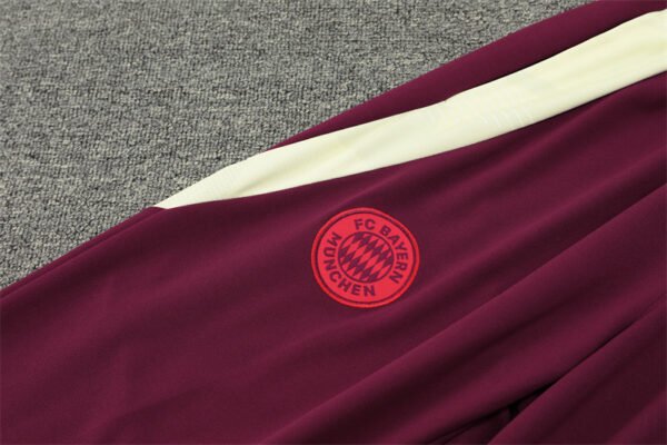 2425 Fußball-Club Bayern München red Training suit set - Billede 5