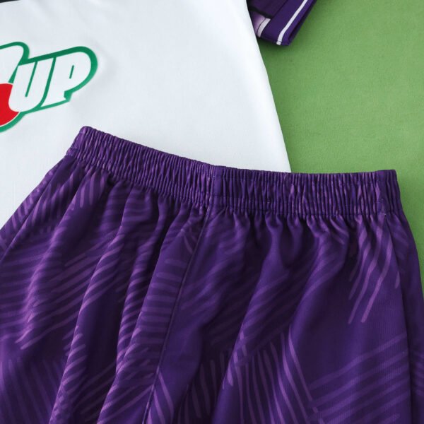 ⁦9293 ACF Fiorentina away retro Kids kit⁩ - الصورة ⁦8⁩