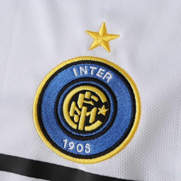 0405 F.C. Internazionale Milano away retro Fan version - Imagen 2