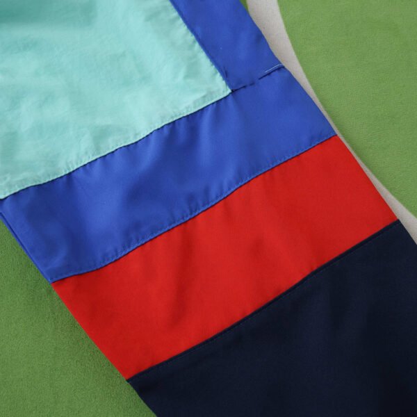 2526  FC Barcelona / Barça Hooded windbreaker - Imagem 8