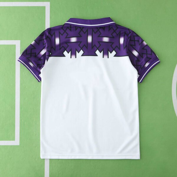 ⁦9293 ACF Fiorentina away retro Kids kit⁩ - الصورة ⁦10⁩
