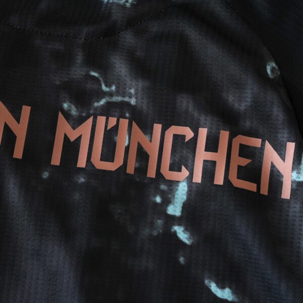 ⁦2425 season Fußball-Club Bayern München away Player version⁩ - الصورة ⁦14⁩