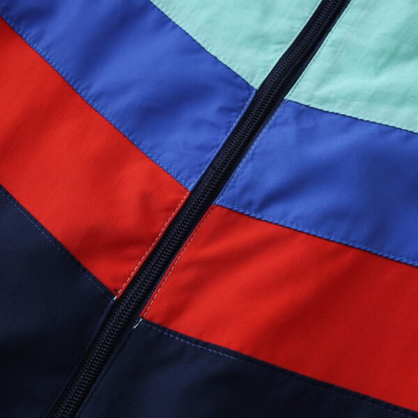 2526  FC Barcelona / Barça Hooded windbreaker - Imagem 5