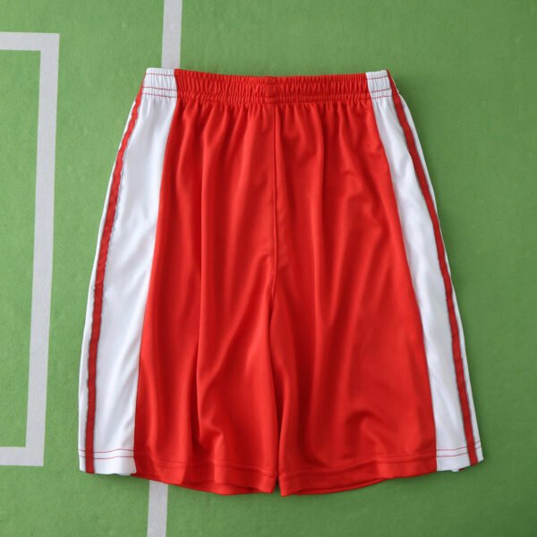 8991 Liverpool F.C. home retro Kids kit – Image 9