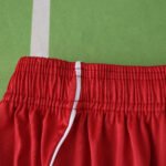 2526 season Liverpool F.C. home shorts – Bild 3