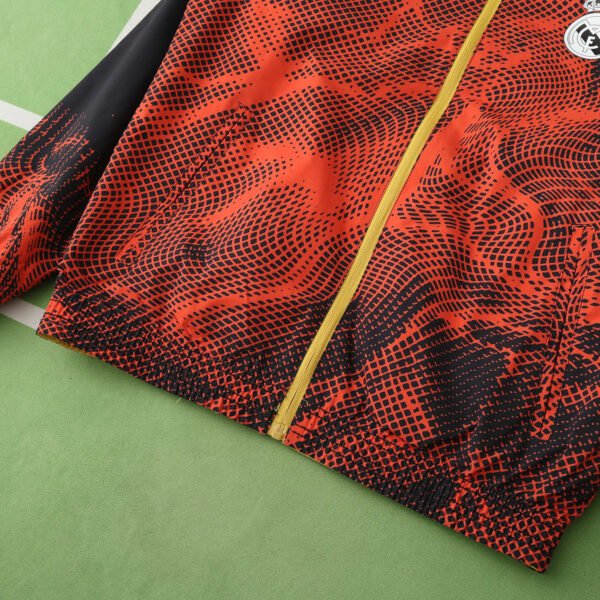 2425 Real Madrid CF Wear on both sides windbreaker - Imagem 19