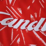 8991 Liverpool F.C. home retro Kids kit – Image 2