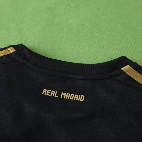1112 Real Madrid away retro Kids kit - Imagem 12