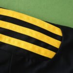 1112 Real Madrid CF goalkeeper retro Kids kit – Image 18