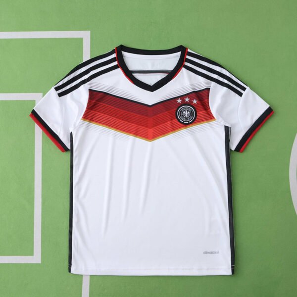 ⁦2014 season Germany home Kids kit⁩ - الصورة ⁦2⁩