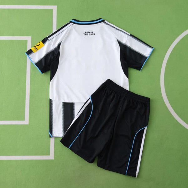 2526 season Newcastle United F.C. home Kids kit - immagine 9