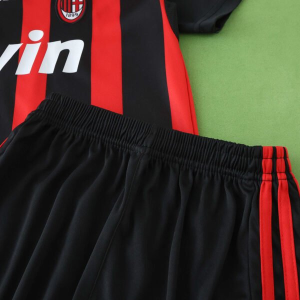 0809 A.C. Milan home retro Kids kit - Imagen 8