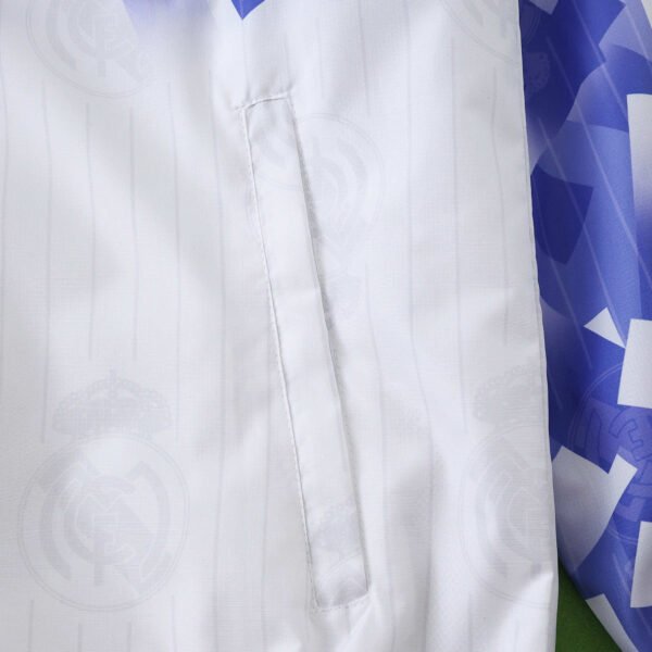 9697 Real Madrid CF Hooded windbreak - Image 6