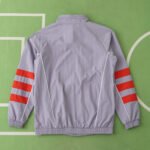 ⁦2425 season Liverpool F.C. Windbreaker⁩ - الصورة ⁦11⁩