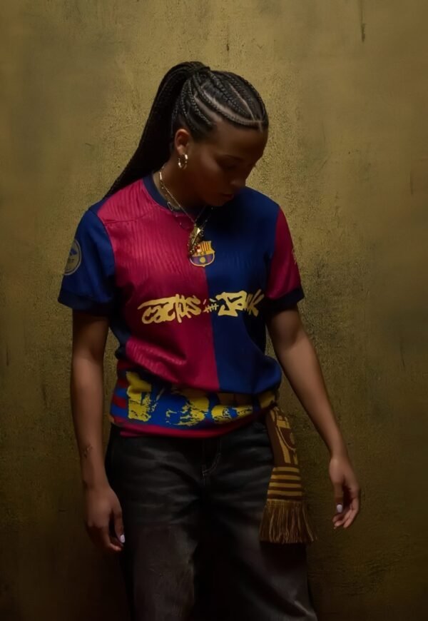 ⁦【in stock】Limited Edition FC BARCELONA X TRAVIS SCOTT jersey. FC Barcelona 24/25 Men’s Kit Player version⁩ - الصورة ⁦5⁩