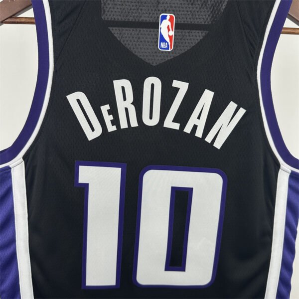 NBA Sacramento Kings 10#DEROZAN - immagine 5