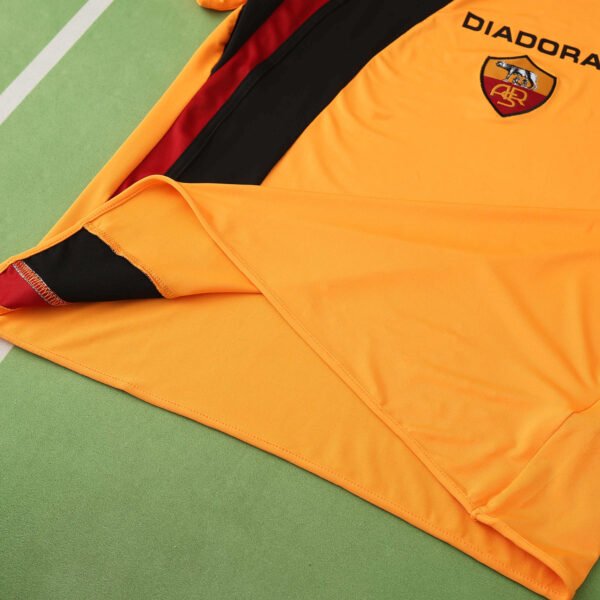 0506 season A.S. Roma home retro Fan version - Imagem 9