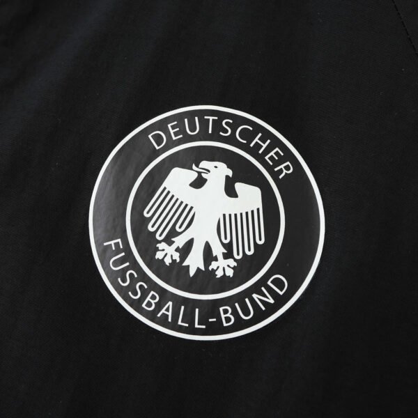 ⁦2425 Germany Wear on both sides windbreaker⁩ - الصورة ⁦4⁩