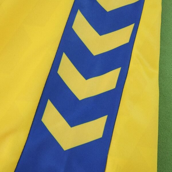 2526 season UD Las Palmas home Fan version - Imagem 9
