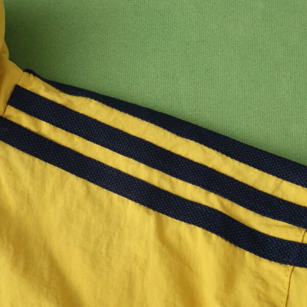 2425 Real Madrid CF Wear on both sides windbreaker - Imagem 3