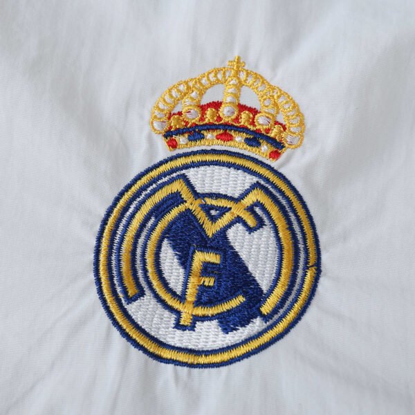 2425 Real Madrid CF Wear on both sides windbreaker - Imagem 3