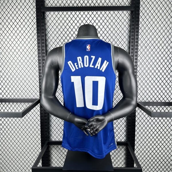NBA Sacramento Kings 10#DEROZAN – Image 2