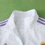 2425 Real Madrid CF Wear on both sides windbreaker - Imagem 4