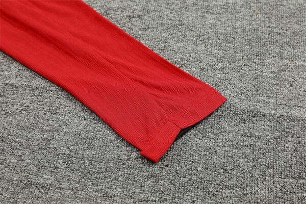 ⁦2425 Liverpool F.C. red Training suit set Player version⁩ - الصورة ⁦8⁩