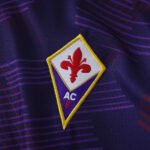 9293 ACF Fiorentina home retro Kids kit - Imagem 3