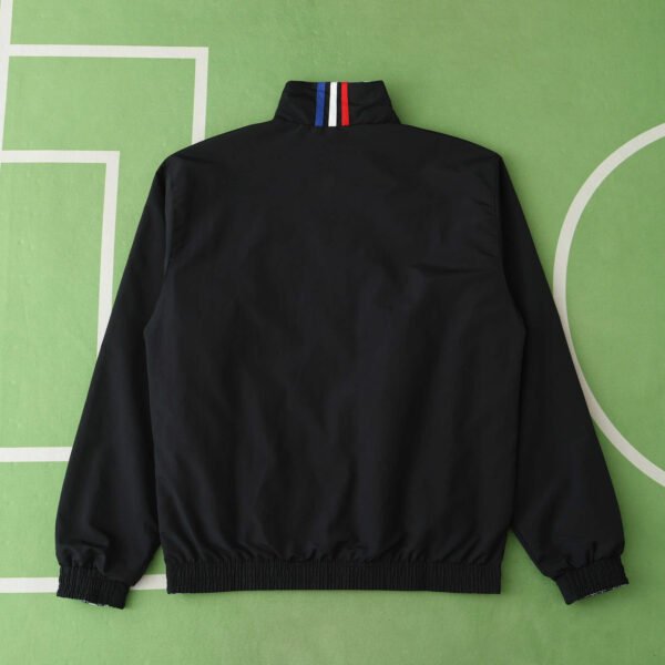 ⁦2425 Manchester United F.C. Wear on both sides windbreaker⁩ - الصورة ⁦11⁩