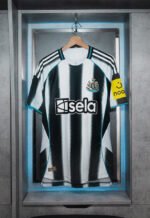 2526 season Newcastle United F.C. home Fan version - immagine 2